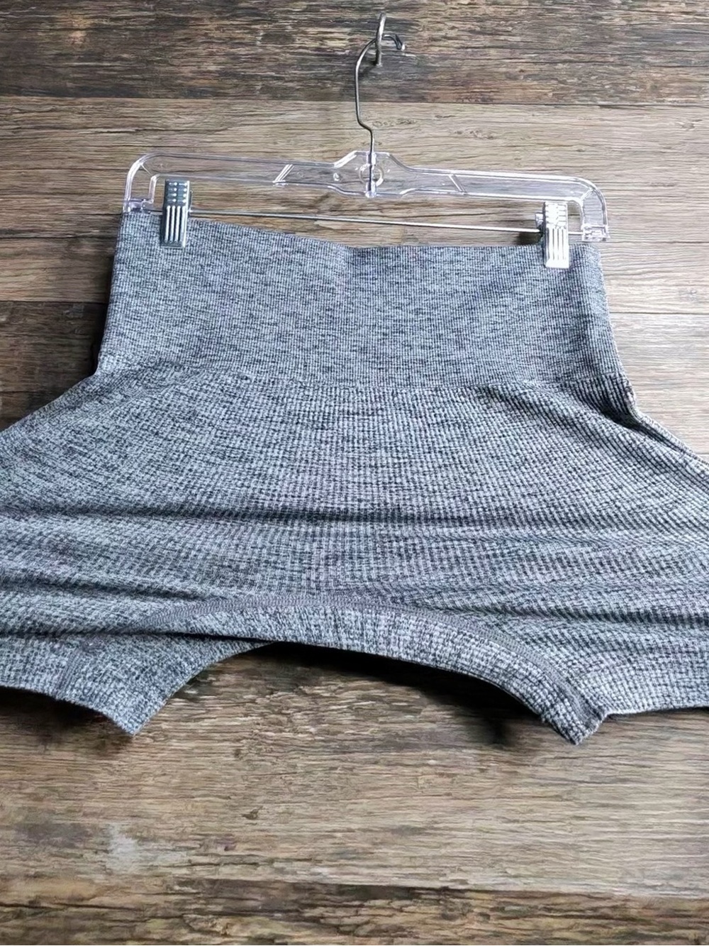 Colsie Gray Ribbed Bike Shorts - Picture 6 of 7